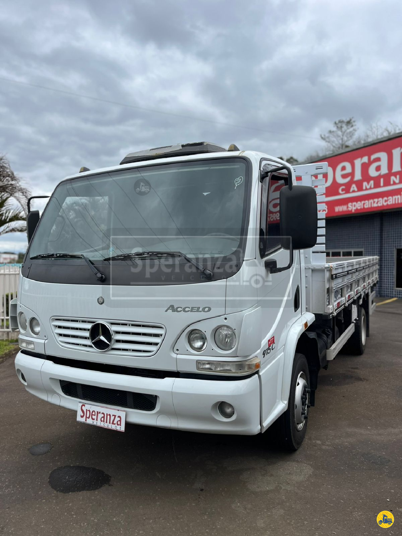 CAMINHAO MERCEDES-BENZ MB 915 Grade Baixa 3/4 4x2 Speranza Caminhões GARIBALDI RIO GRANDE DO SUL RS